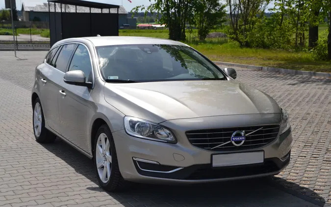 pińczów Volvo V60 cena 45000 przebieg: 257000, rok produkcji 2015 z Pińczów